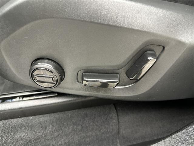 new 2025 Volvo XC90 car, priced at $65,311