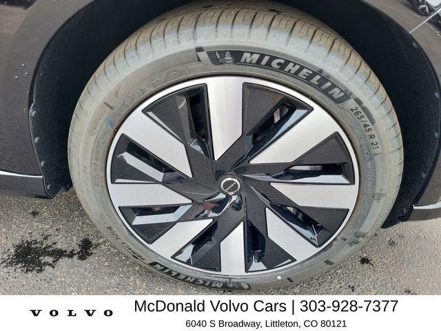 new 2025 Volvo EX90 car, priced at $84,231