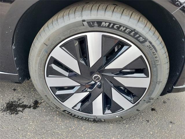 new 2025 Volvo EX90 car, priced at $89,795