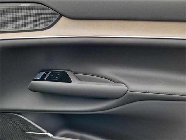 new 2025 Volvo EX90 car, priced at $89,795