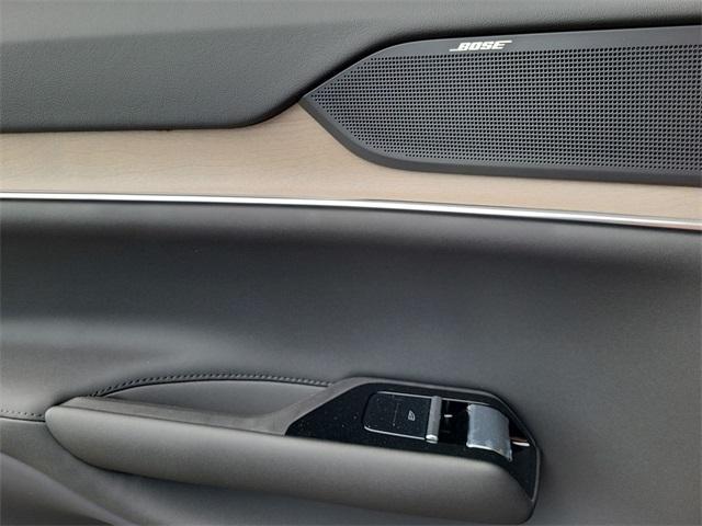 new 2025 Volvo EX90 car, priced at $89,795