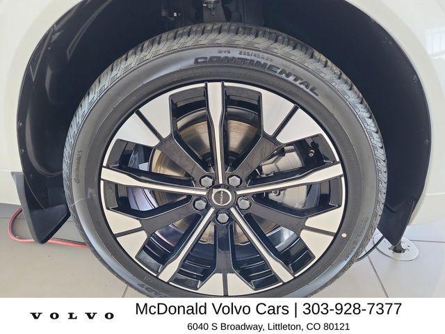 new 2026 Volvo XC60 Plug-In Hybrid car, priced at $71,830