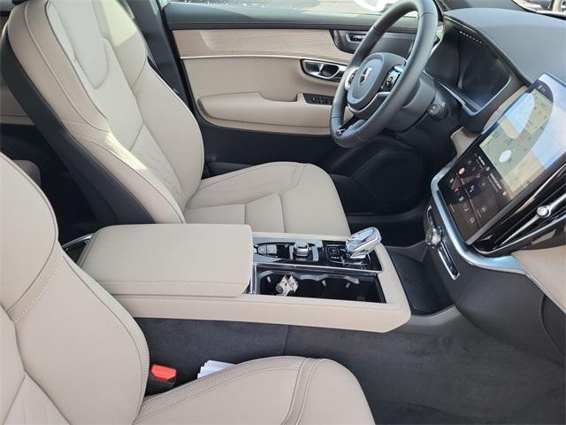 new 2026 Volvo XC90 car, priced at $71,825