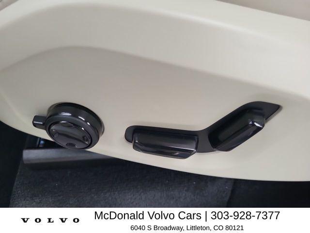 new 2026 Volvo XC90 car, priced at $75,270