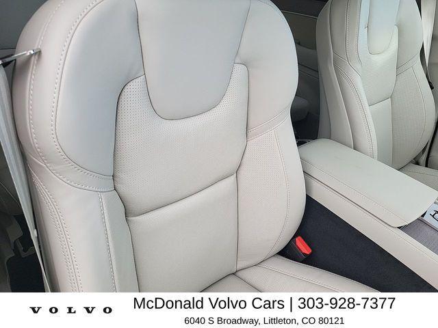 new 2026 Volvo XC90 car, priced at $75,270