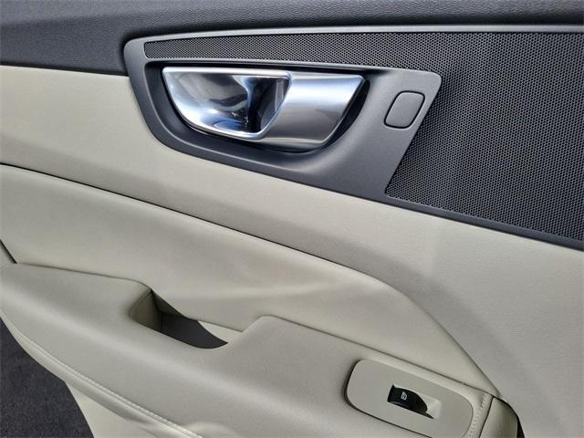 new 2026 Volvo XC60 Plug-In Hybrid car, priced at $75,355