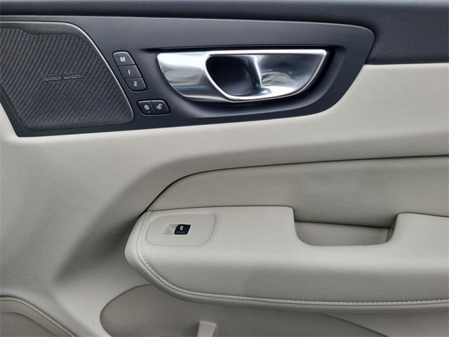 new 2026 Volvo XC60 car, priced at $64,499