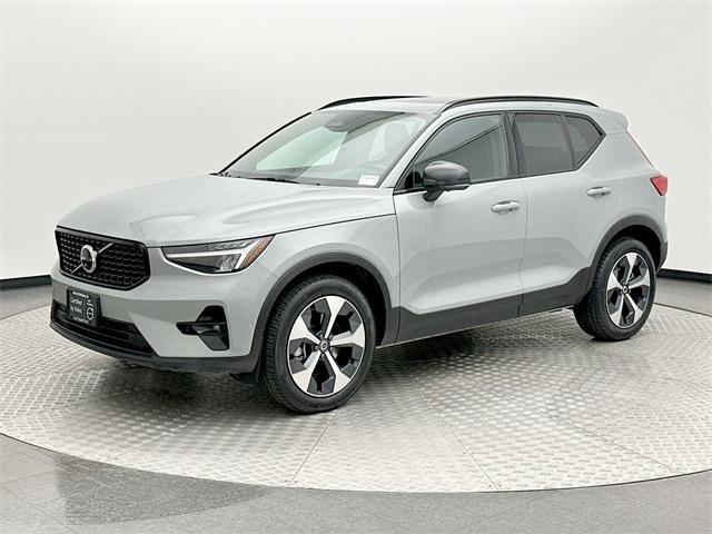 used 2025 Volvo XC40 car, priced at $31,959