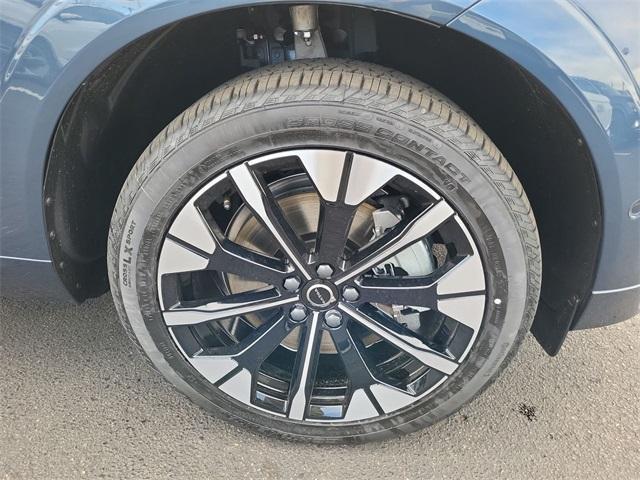 new 2026 Volvo XC60 Plug-In Hybrid car, priced at $69,285