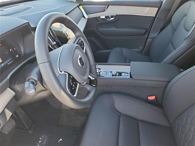 new 2025 Volvo XC90 car, priced at $55,559