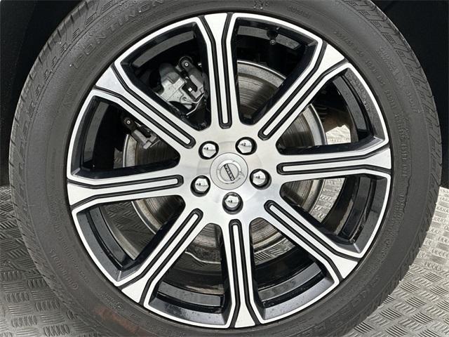 used 2021 Volvo XC60 Recharge Plug-In Hybrid car, priced at $32,159