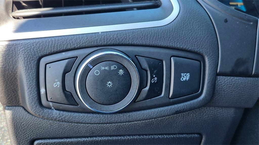 used 2024 Ford Edge car, priced at $19,992