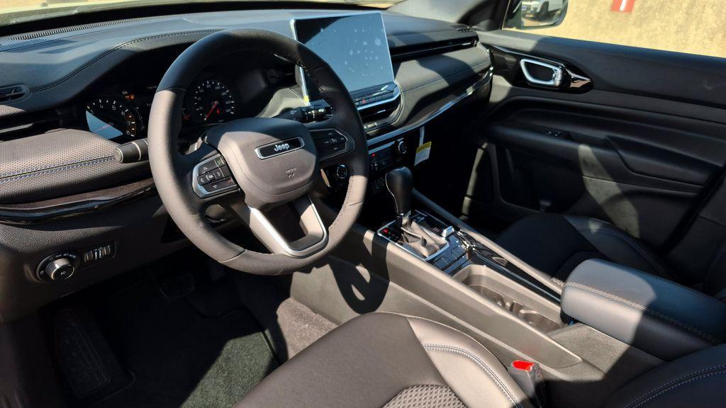 new 2026 Jeep Compass car, priced at $31,271