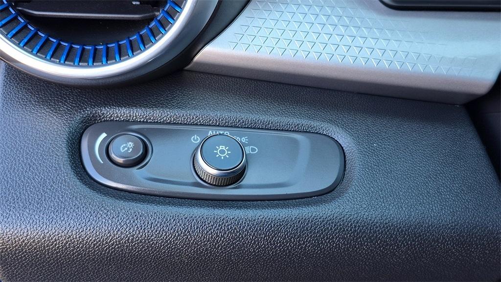 used 2024 Chevrolet Trax car, priced at $18,992