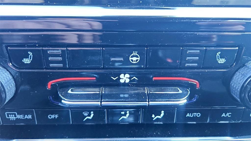 new 2025 Jeep Grand Cherokee L car, priced at $42,016