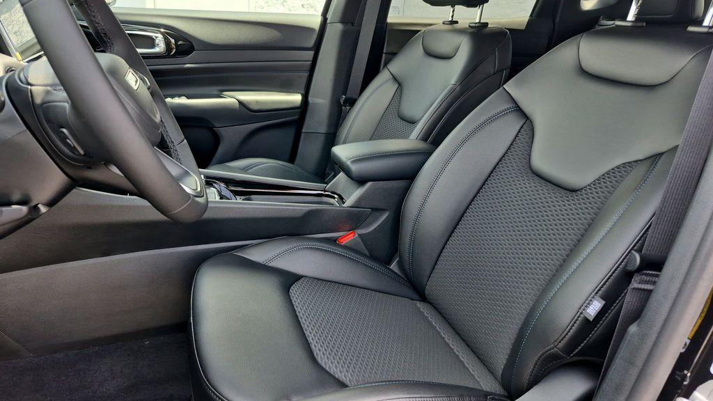 new 2026 Jeep Compass car, priced at $31,570