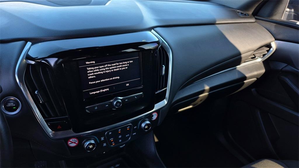 used 2023 Chevrolet Traverse car, priced at $25,999