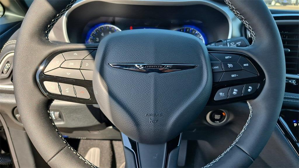 new 2026 Chrysler Pacifica car, priced at $41,882