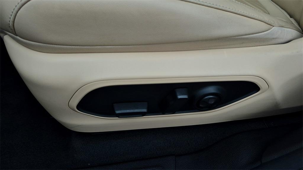 used 2022 Jeep Grand Cherokee car, priced at $26,999