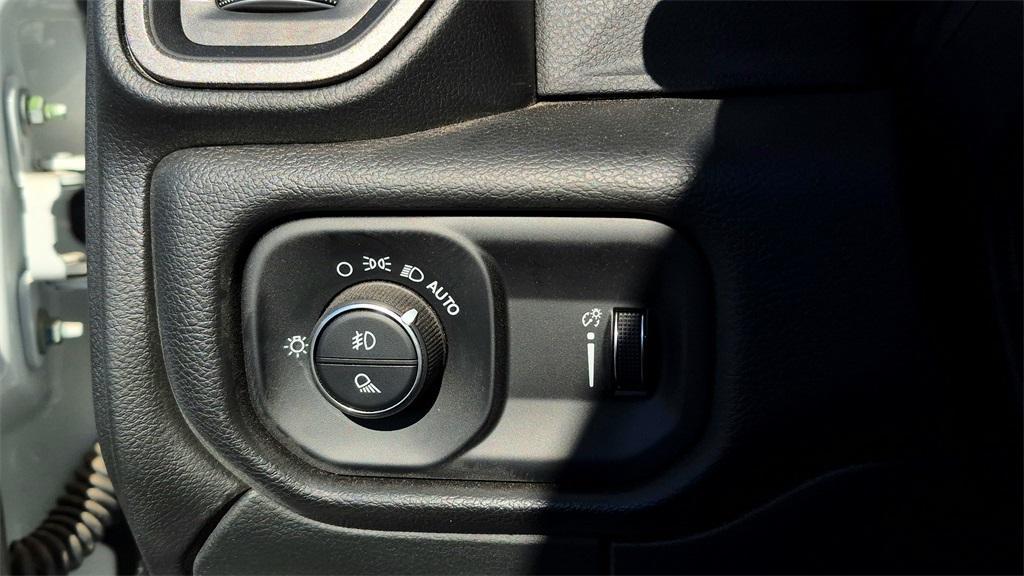 new 2025 Ram 3500 car, priced at $61,417