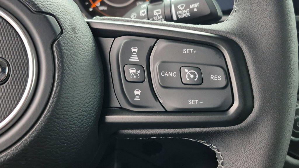new 2026 Jeep Wrangler car, priced at $41,679