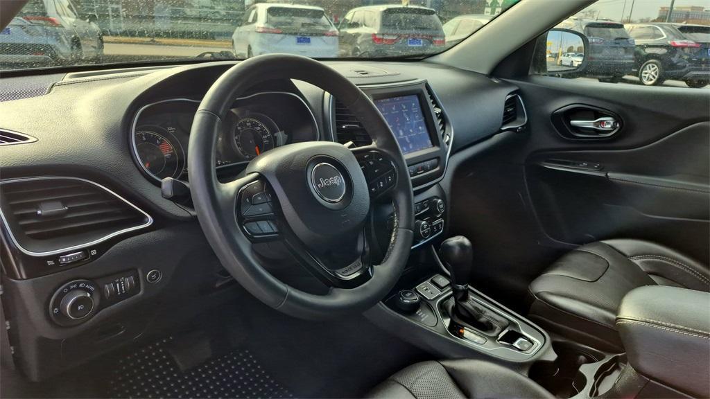 used 2023 Jeep Cherokee car, priced at $19,993