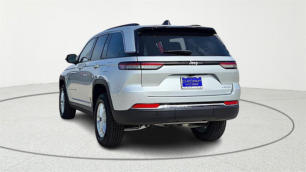 new 2026 Jeep Grand Cherokee car, priced at $38,276