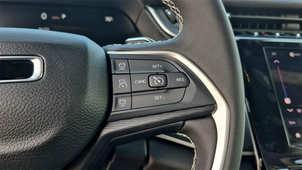 new 2026 Jeep Grand Cherokee car, priced at $38,276