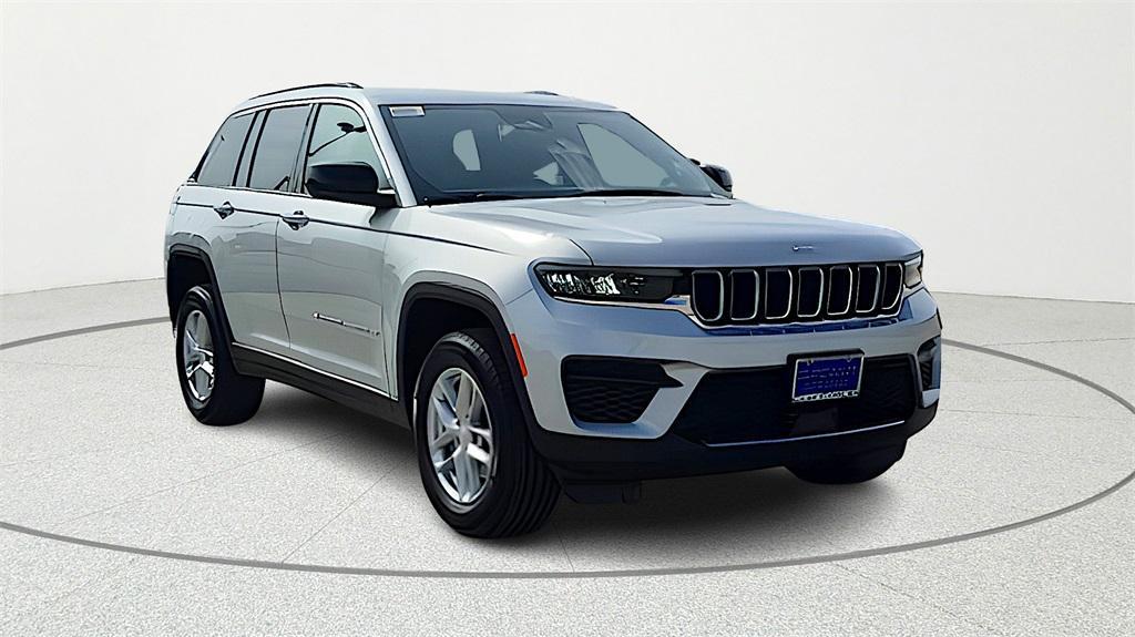 new 2026 Jeep Grand Cherokee car, priced at $38,276