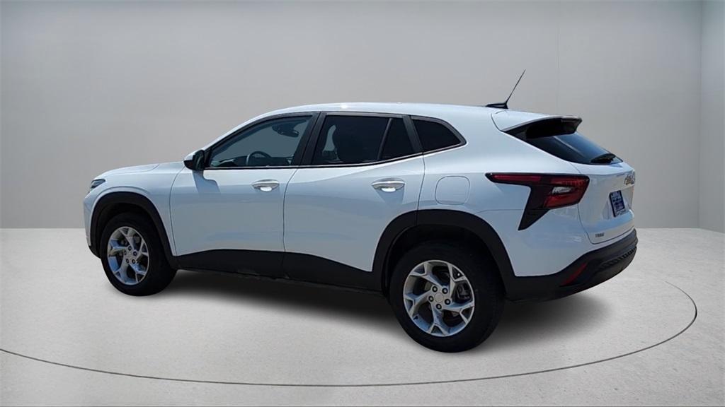 used 2024 Chevrolet Trax car, priced at $18,995