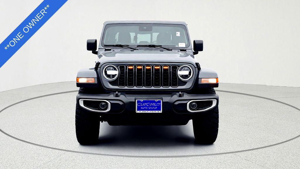 used 2025 Jeep Gladiator car, priced at $35,624