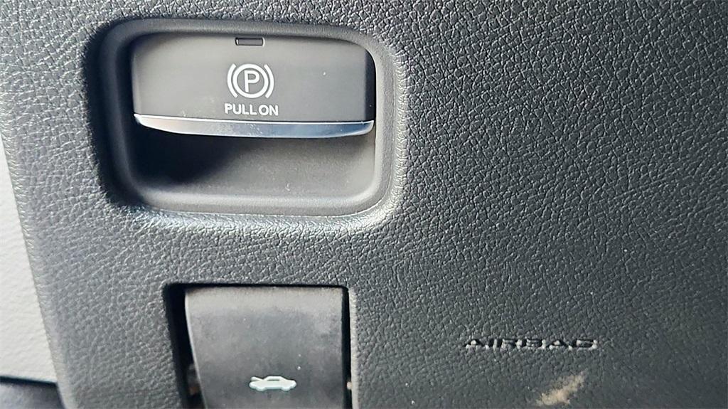 new 2025 Jeep Grand Cherokee L car, priced at $42,752