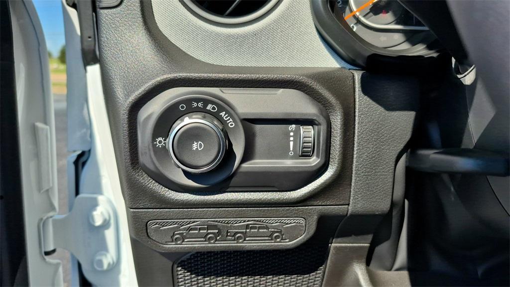 new 2025 Jeep Wrangler car, priced at $44,708