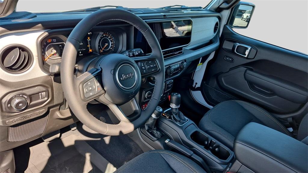 new 2025 Jeep Wrangler car, priced at $44,708