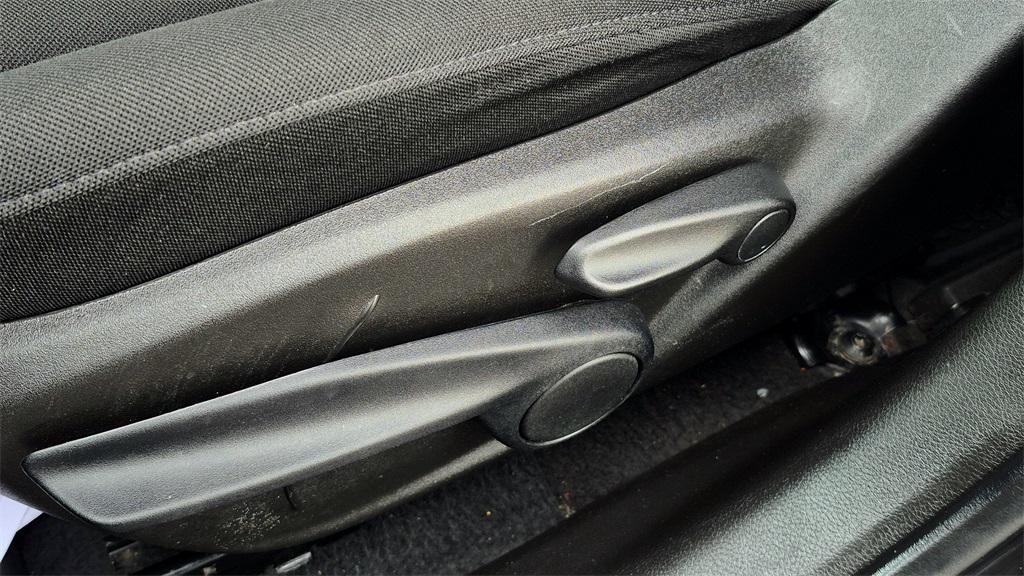 used 2023 Jeep Renegade car, priced at $18,992