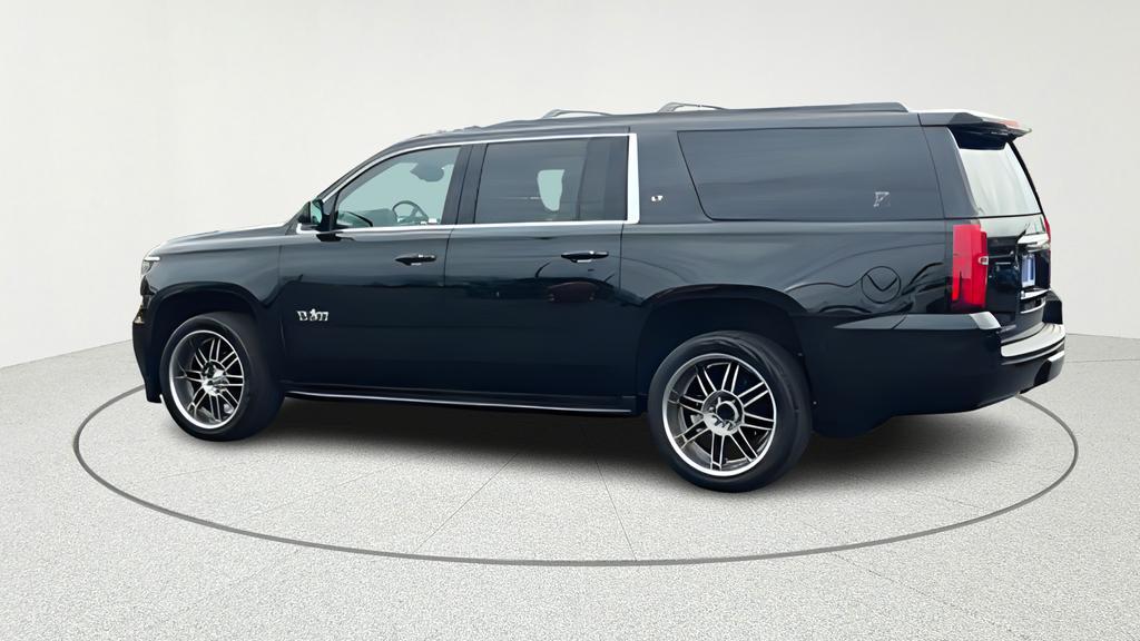 used 2020 Chevrolet Suburban car, priced at $17,895