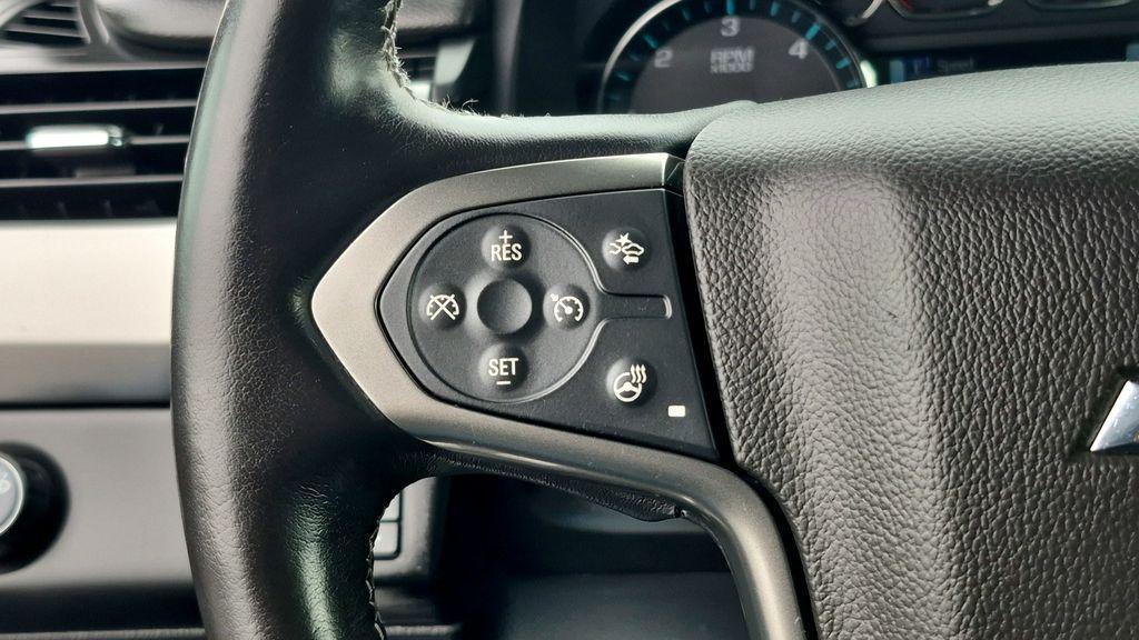 used 2020 Chevrolet Suburban car, priced at $17,895