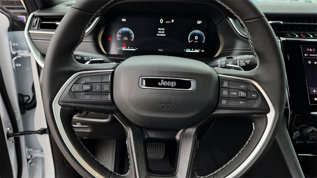 new 2025 Jeep Grand Cherokee L car, priced at $40,881