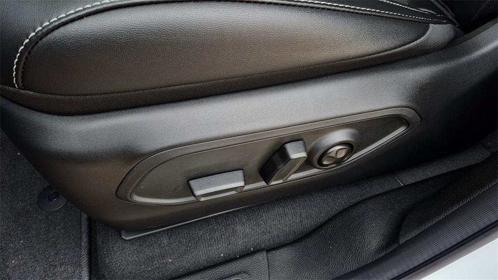 new 2025 Jeep Grand Cherokee L car, priced at $40,881