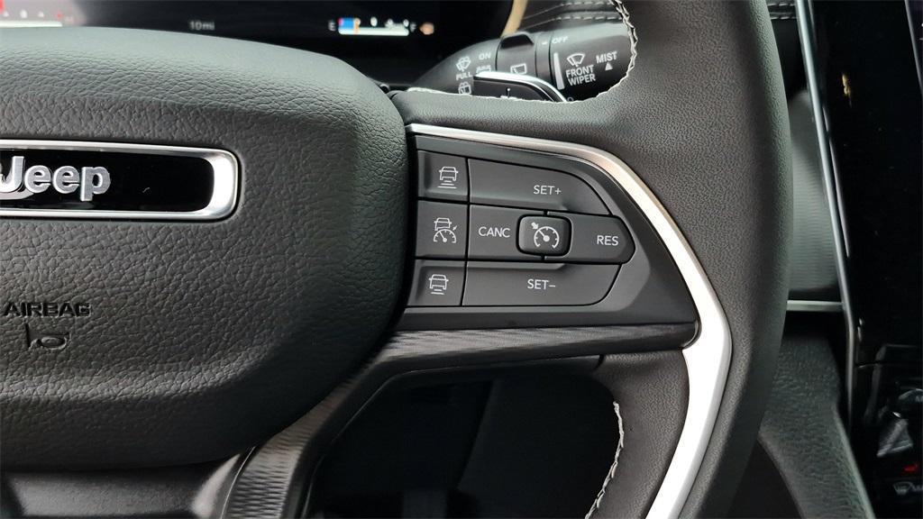 new 2025 Jeep Grand Cherokee L car, priced at $40,881