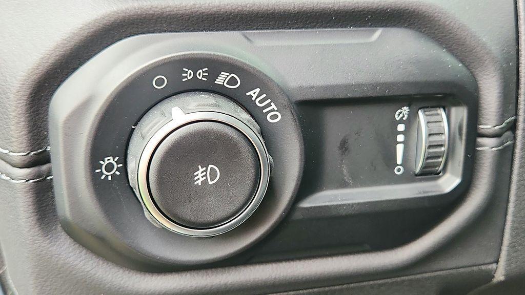 new 2025 Jeep Wrangler car, priced at $92,999