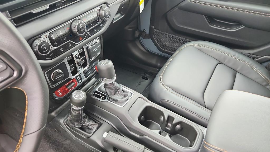 new 2025 Jeep Wrangler car, priced at $92,999