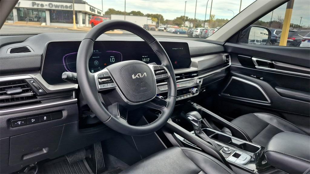 used 2024 Kia Telluride car, priced at $28,995