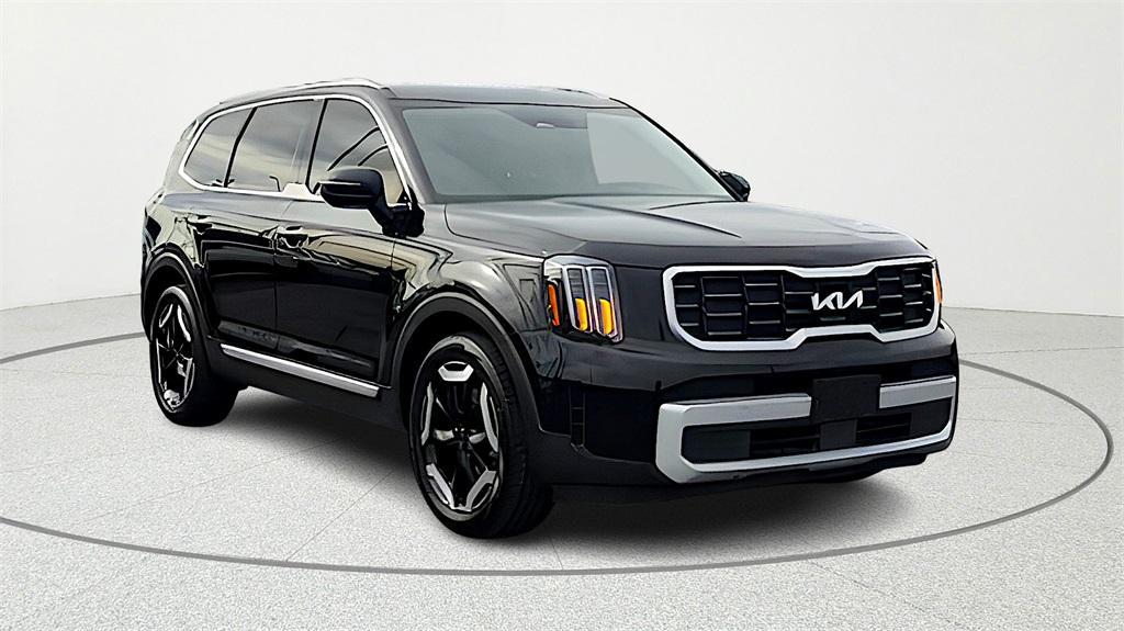 used 2024 Kia Telluride car, priced at $28,995