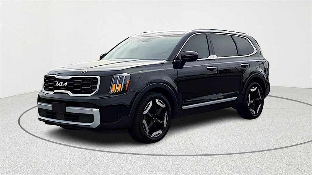 used 2024 Kia Telluride car, priced at $28,995