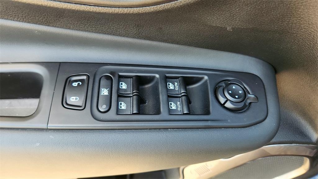 used 2023 Jeep Renegade car, priced at $17,991