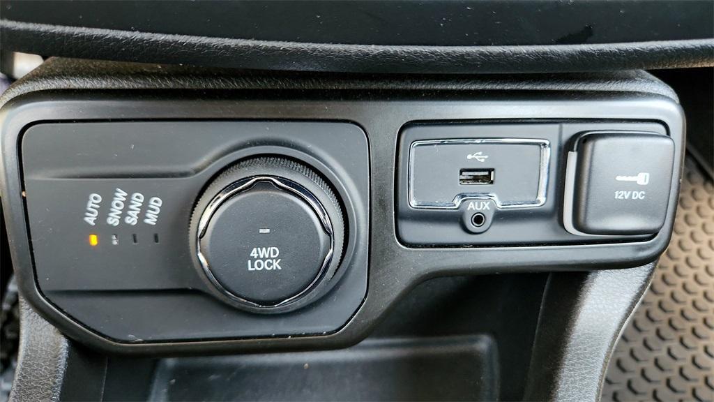 used 2023 Jeep Renegade car, priced at $17,991