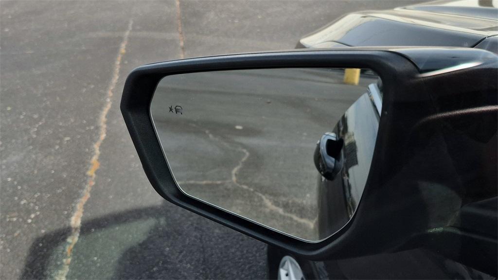 used 2024 Chevrolet Equinox car, priced at $17,895