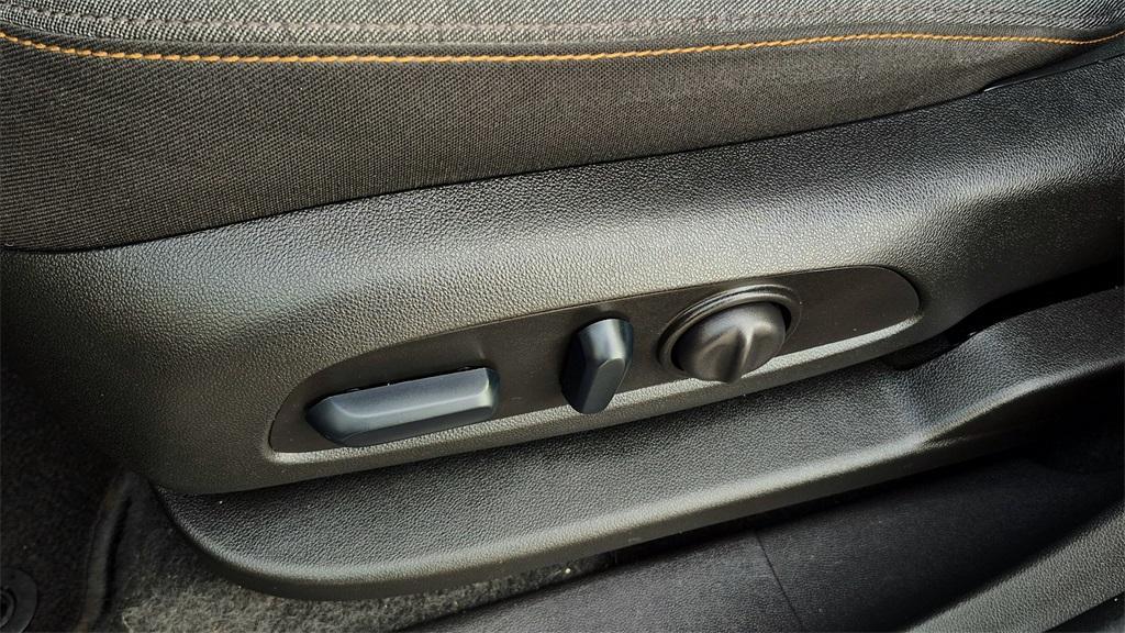 used 2024 Chevrolet Equinox car, priced at $17,895