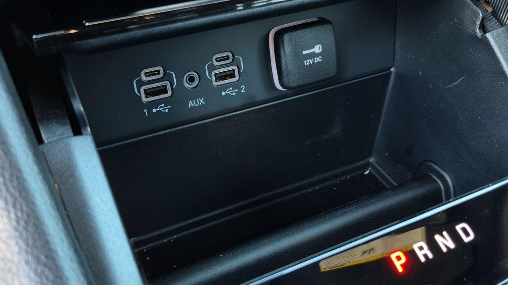 new 2025 Jeep Grand Cherokee car, priced at $40,875